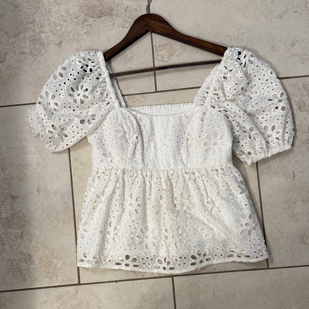 Lilly Pulitzer White Eyelet Blouse with Puff Sleeves